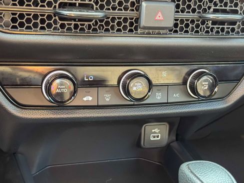 Used 2024 Honda HR-V LX image 18