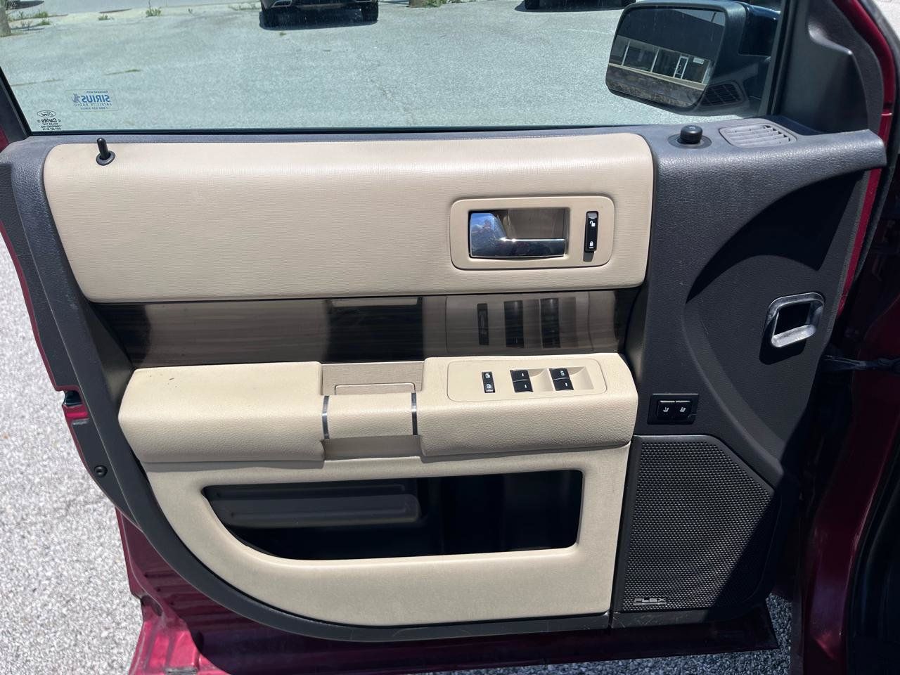 Used 2013 Ford Flex SEL AWD/4WD image 25