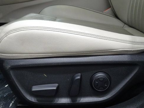 Used 2022 Genesis G70 3.3T image 20