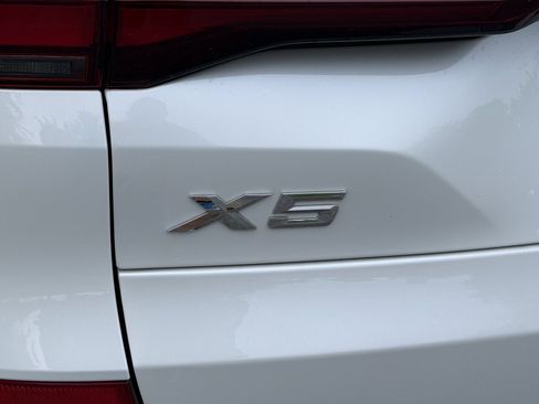 Used 2023 BMW X5 xDrive40i w/ Executive Package AWD/4WD image 31