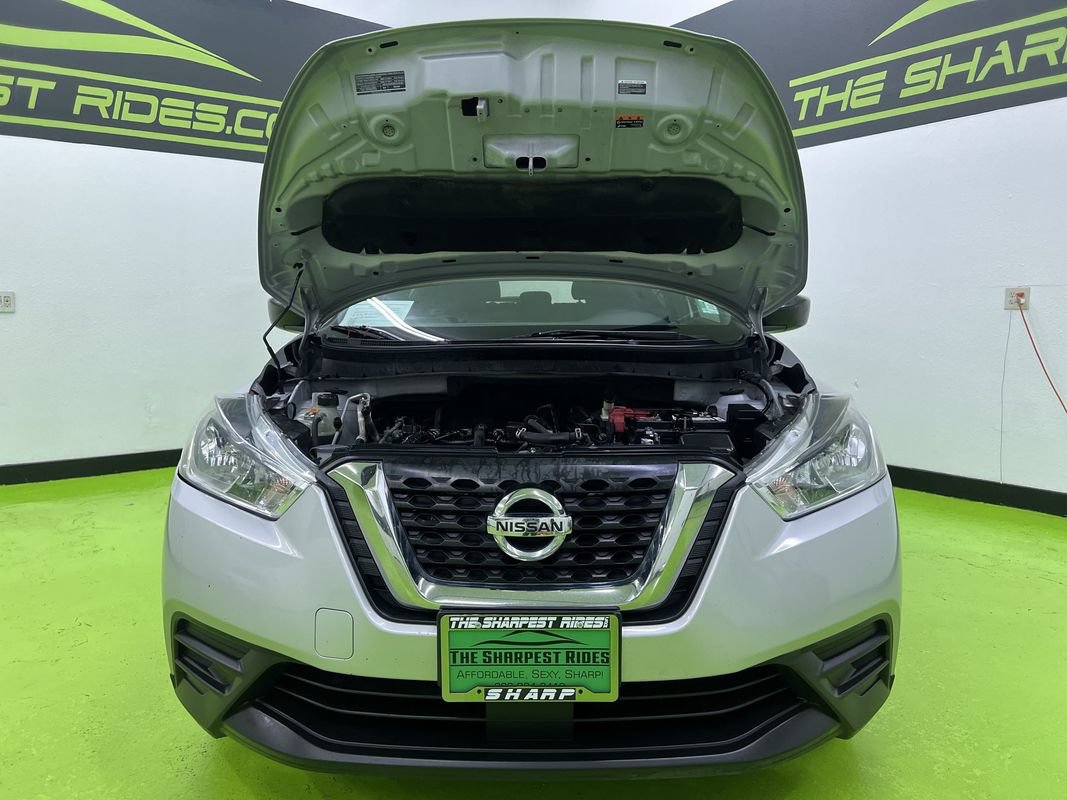 Used 2020 Nissan Kicks S FWD image 4
