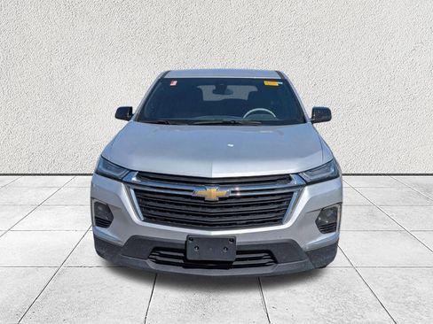 Used 2022 Chevrolet Traverse LS image 8