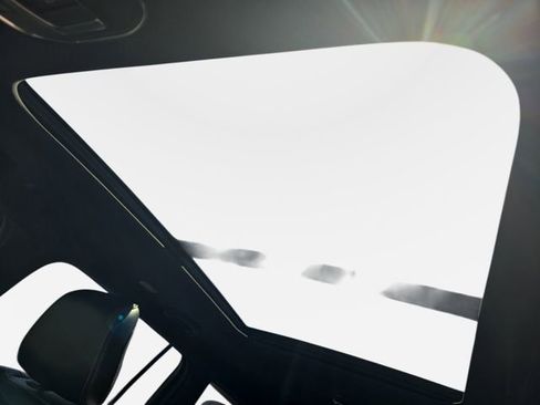 Used 2024 Jeep Grand Cherokee L Limited w/ Black Appearance Package image 32