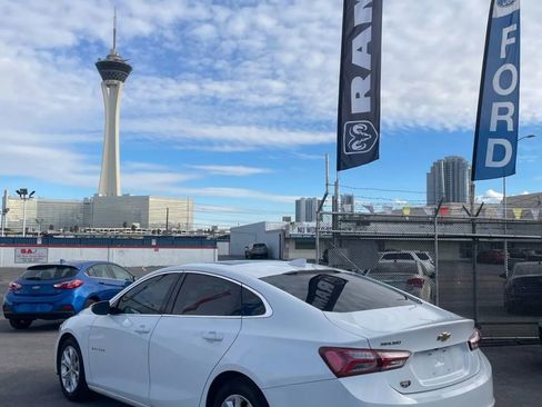 Used 2019 Chevrolet Malibu LT image 4