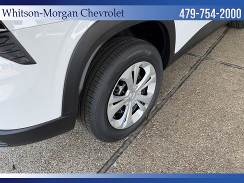 New 2026 Chevrolet Trax LS FWD image 33