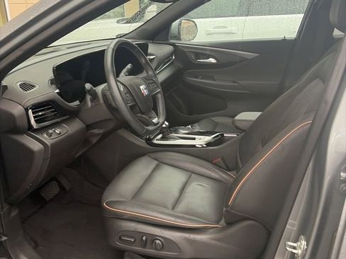 Used 2024 Buick Envista Avenir FWD image 8