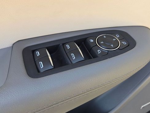 Used 2025 Cadillac XT5 Premium Luxury w/ LPO, Floor Liner Package image 35