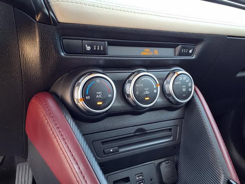 Used 2017 MAZDA CX-3 Grand Touring AWD/4WD image 16