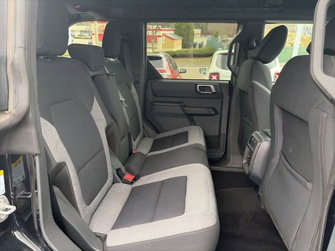 Used 2025 Ford Bronco Big Bend AWD/4WD image 16