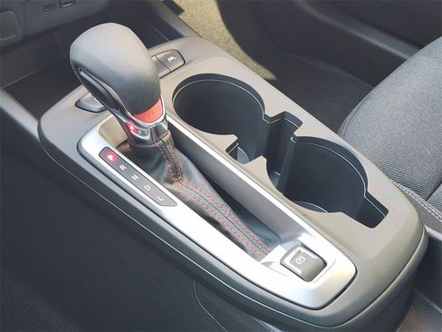 New 2026 Chevrolet Trax RS w/ Sunroof Package image 15