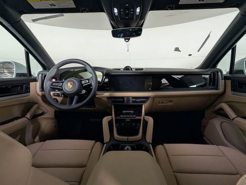 New 2026 Porsche Cayenne image 20