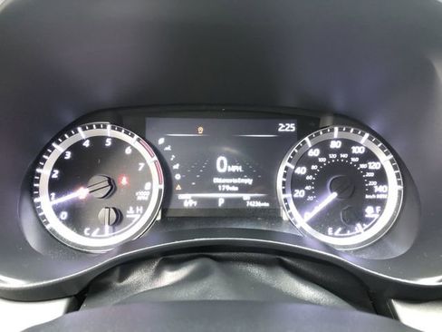 Used 2023 Toyota Highlander XSE AWD/4WD image 17