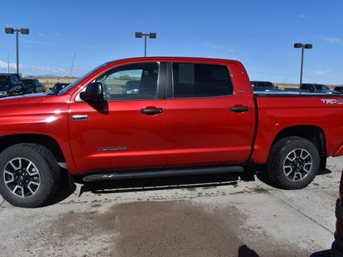 Used 2017 Toyota Tundra SR5 w/ TRD Off Road Package AWD/4WD image 10