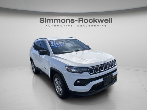 Used 2022 Jeep Compass Latitude w/ Convenience Group image 5