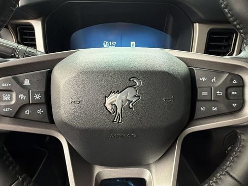 Used 2025 Ford Bronco Outer Banks AWD/4WD image 25
