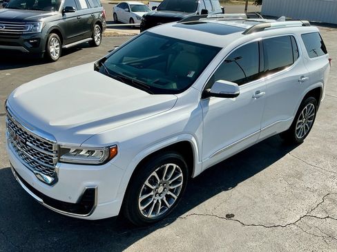 Used 2023 GMC Acadia Denali w/ Denali Technology Package image 5