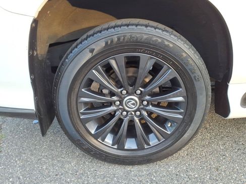 Certified 2022 Lexus GX 460 Luxury w/ Sport Design Package AWD/4WD image 7