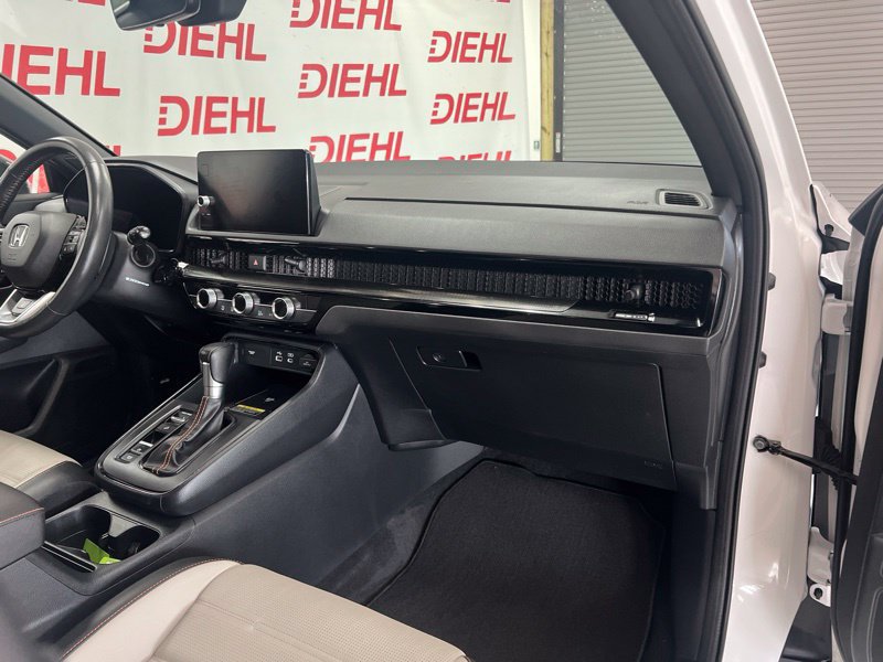 Used 2025 Honda CR-V Sport Touring image 14
