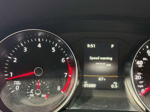 Used 2019 Volkswagen Passat 2.0T Wolfsburg FWD image 12