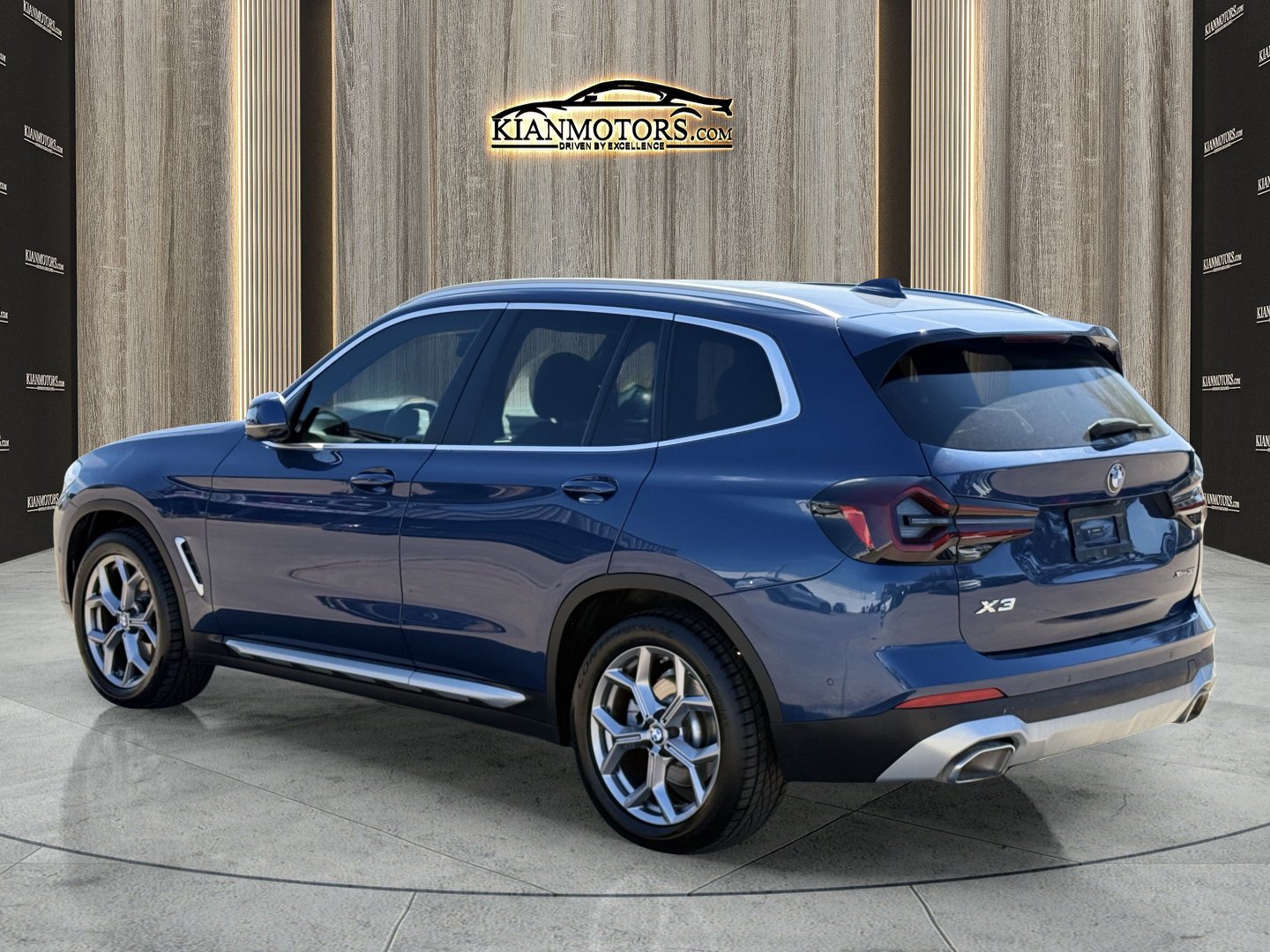 Used 2024 BMW X3 xDrive30i AWD/4WD image 11