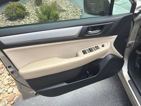 Used 2016 Subaru Legacy 2.5i Premium AWD/4WD image 37