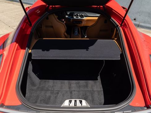 Used 2016 Ferrari F12 Berlinetta RWD image 17