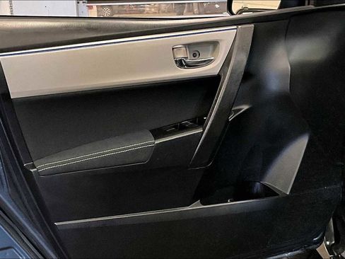 Used 2015 Toyota Corolla LE image 20