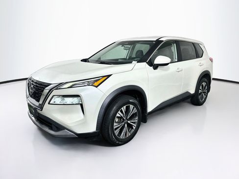Used 2023 Nissan Rogue SV FWD image 3
