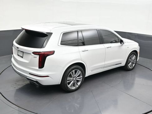Used 2024 Cadillac XT6 Premium Luxury FWD image 20