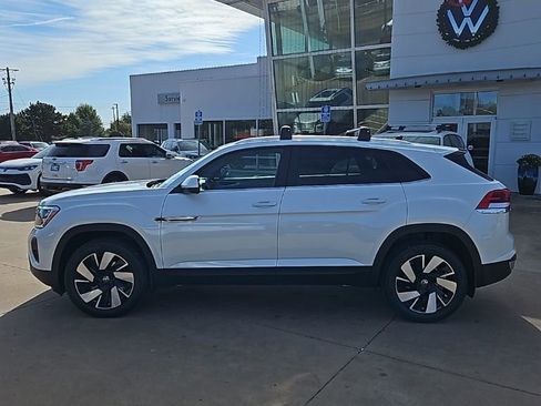 New 2026 Volkswagen Atlas Cross Sport SE AWD/4WD image 8