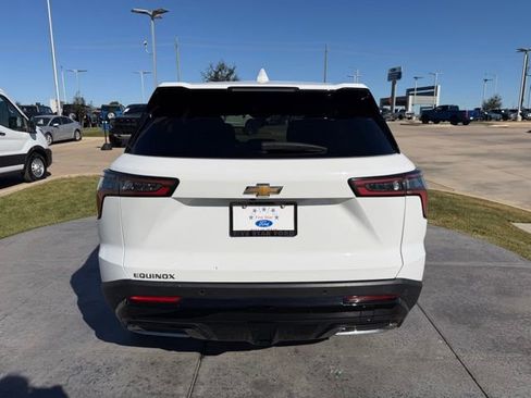 Used 2025 Chevrolet Equinox LT image 5