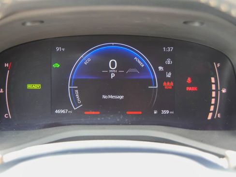 Used 2025 Toyota Camry SE FWD image 13