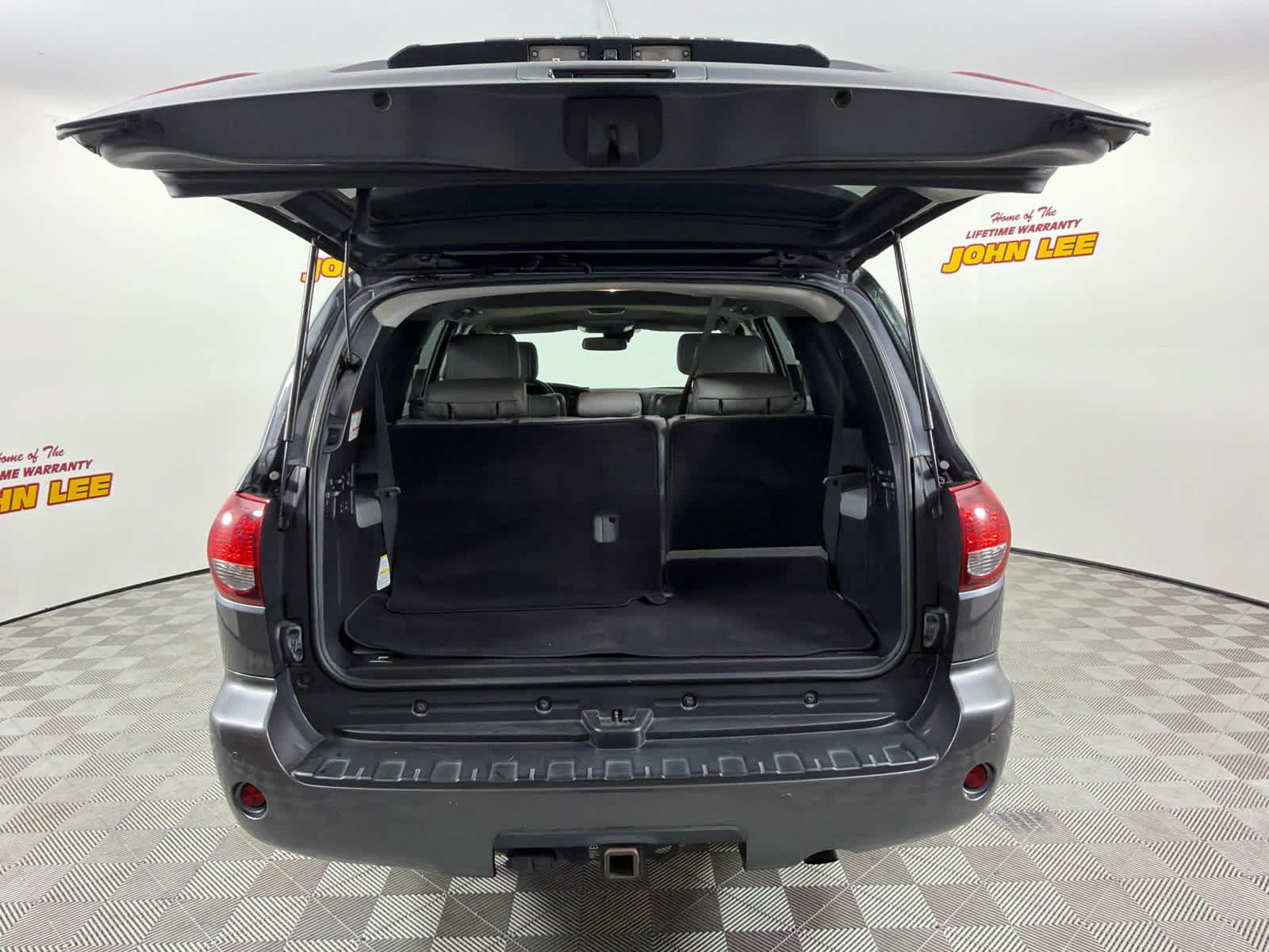 Used 2021 Toyota Sequoia Limited w/ Safety & Convenience Package RWD image 5