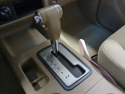 Used 2007 Nissan Frontier LE image 14