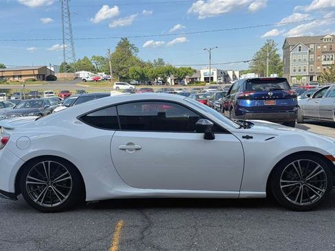 Used 2016 Scion FR-S RWD image 10