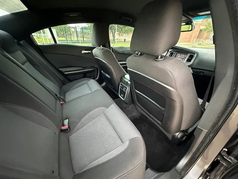 Used 2017 Dodge Charger SE RWD image 23