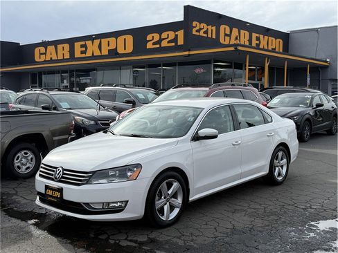 Used 2015 Volkswagen Passat 1.8T Limited Edition FWD image 22