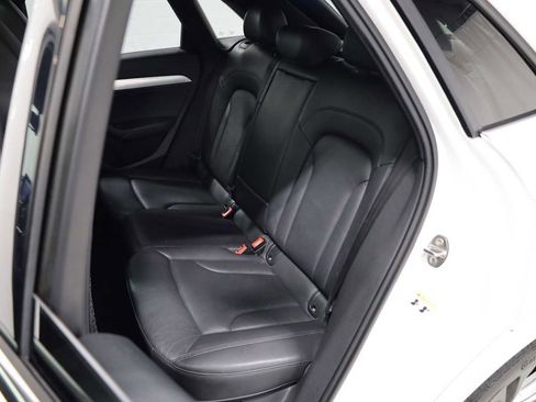 Used 2018 Audi Q3 2.0T Premium Plus w/ Premium Plus Package image 34