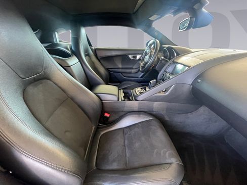 Used 2016 Jaguar F-TYPE S image 17