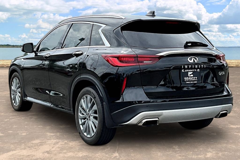 Used 2023 INFINITI QX50 Luxe FWD image 6