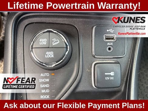 Used 2019 Jeep Compass Trailhawk w/ Cold Weather Group AWD/4WD image 21