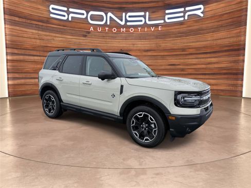 New 2025 Ford Bronco Sport Outer Banks w/ Outer Banks Tech Package+ image 7