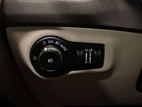 Used 2021 Jeep Compass Limited AWD/4WD image 42
