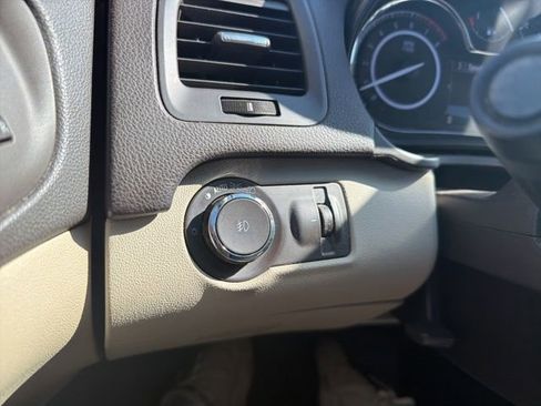 Used 2016 Buick Regal FWD image 20