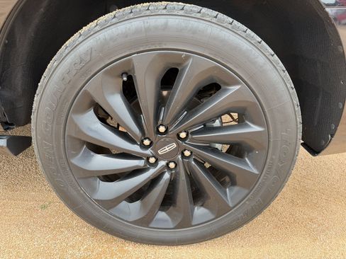 Used 2020 Lincoln Navigator Reserve w/ Equipment Group 208A Reserve AWD/4WD image 12