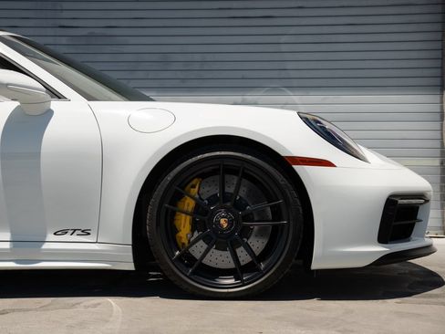 Certified 2023 Porsche 911 Targa 4 GTS AWD/4WD image 9