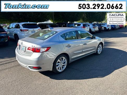 Used 2017 Acura ILX FWD image 4