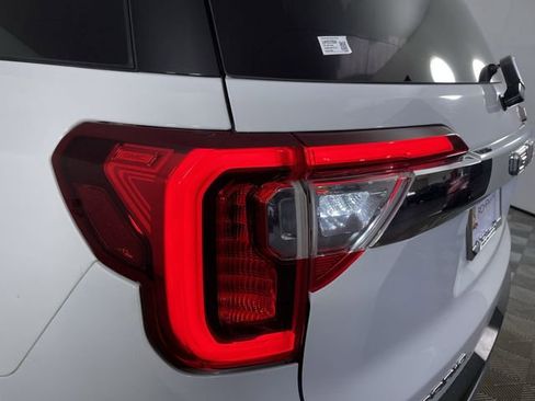 Used 2021 GMC Acadia SLT image 36