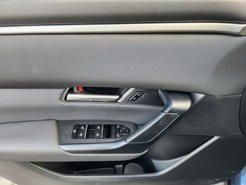 Certified 2025 MAZDA CX-50 AWD 2.5 S w/ Premium Package image 17