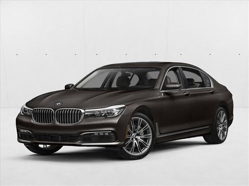 Used 2016 BMW 740i RWD image 1